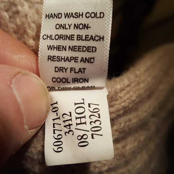 Banana Republic M 4 button lambskin Kashmir - Picture 6 of 8